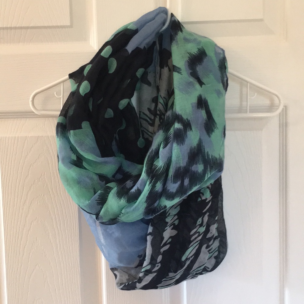Infinity Scarf - Picture 3 of 3